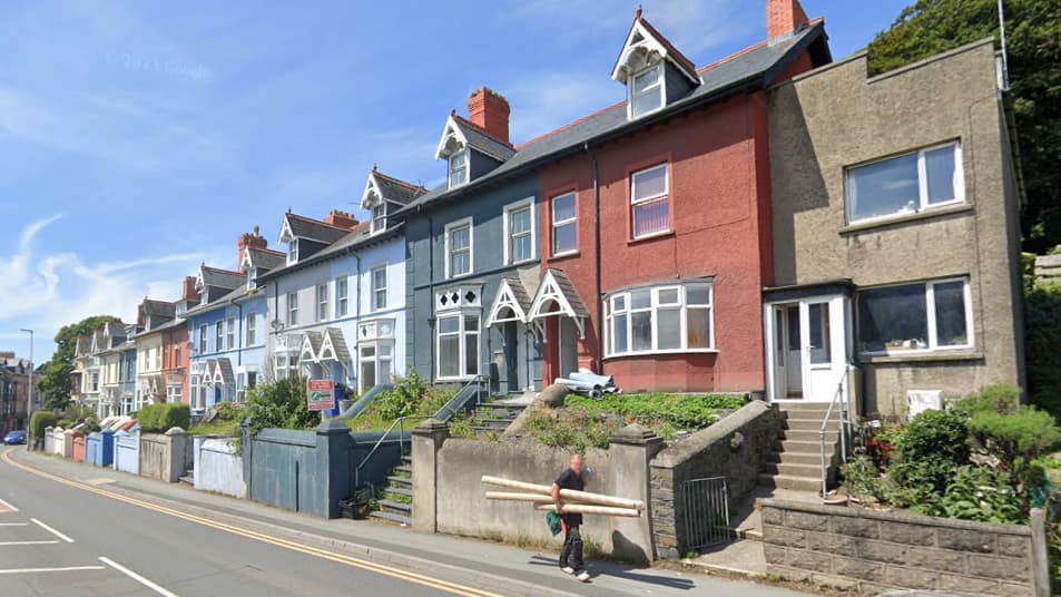 Town council opposes new HMO, says Aberystwyth is 'oversaturated